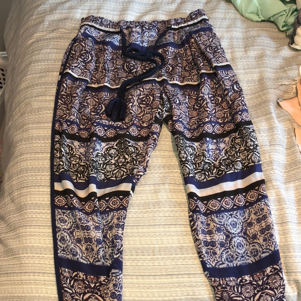 Flowy pants - Picture 2 of 4